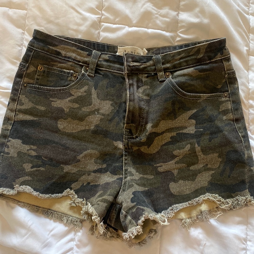 denim by Ellison camo shorts